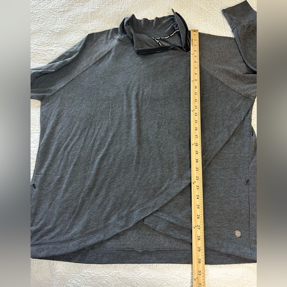 Jones of New York Sport. Gray Pullover. - Picture 5 of 6